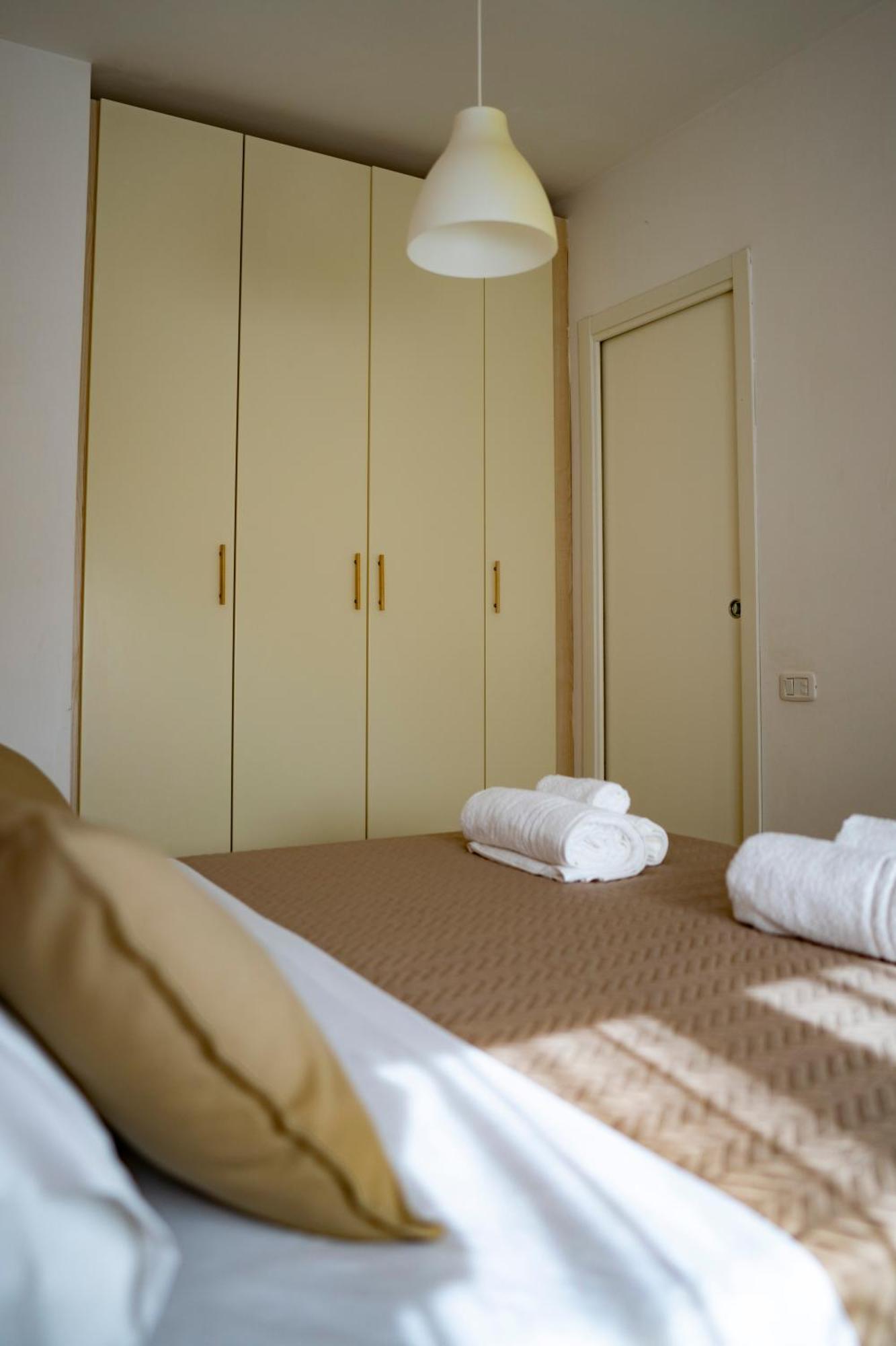 Casa Vacanze La Petite - Delizioso Bilocale A Due Passi Da Centro E Mare 雷卡纳蒂港 外观 照片
